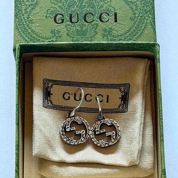 Gucci Silver Drop Earrings with GG Logo - Picture 4 of 7